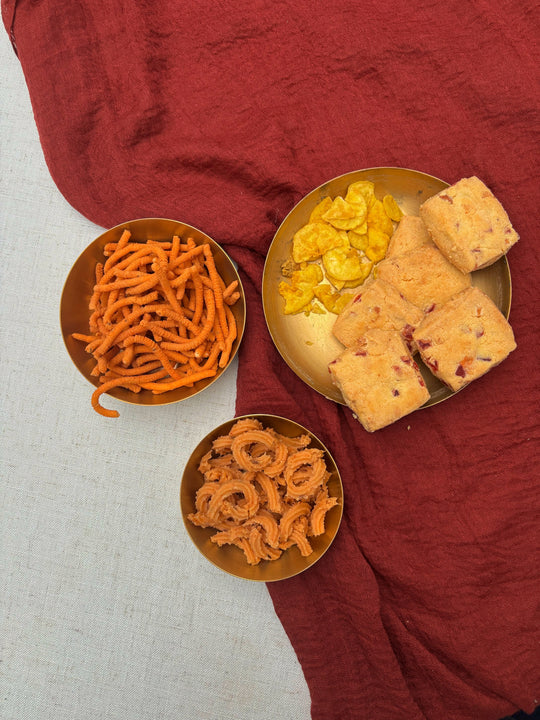 Snack Bowls & Murukku